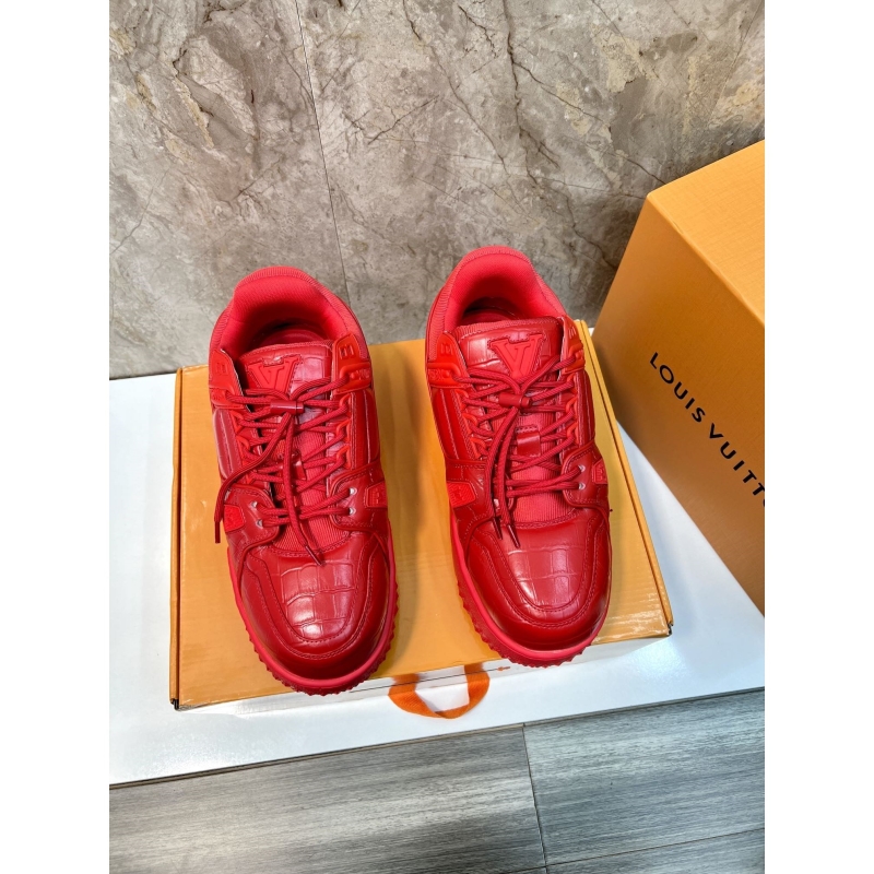 l**is V*t*n sneakers